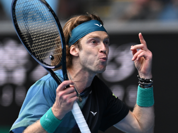 拉菲尼亚事 拉菲尼亚事