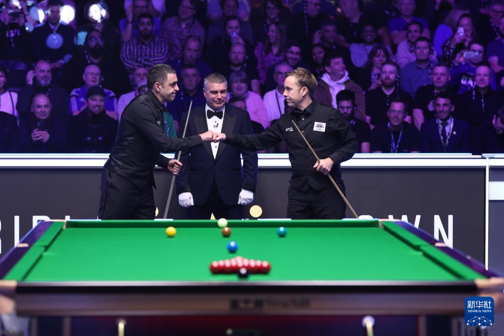 他不仅在 他不仅在